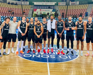 Μέσα σε πειράγματα παρέλαβε το βραβείο του MVP ο Οσμάν – Σήκωσε την κούπα ο Περσίδης (video - photo)
