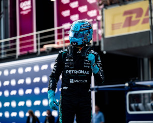 Ο Ράσελ πανηγύρισε τη νίκη στο grand prix του Μπακού παρά την πίεση του Φερστάπεν στο φινάλε