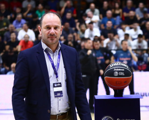 Ποιος είναι ο πρόεδρος του Προμηθέα Πάτρας και η σχέση του με τον Βαγγέλη Λιόλιο