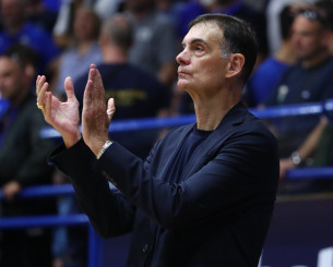 Μπαρτζώκας: «Δεν είναι εύκολο να παιχτεί ένα ματς κάτω από νορμάλ συνθήκες»