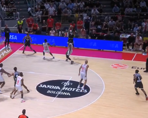Το τρομερό buzzer-beater του Καρ που έδωσε τη νίκη στην Βίρτους κόντρα στον Ολυμπιακό (video)