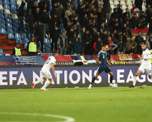 «Καμπάνα» της UEFA στη Σερβία για όσα έγιναν με Ελλάδα και Ολλανδία - Κεκλεισμένων το ματς με Γερμανία
