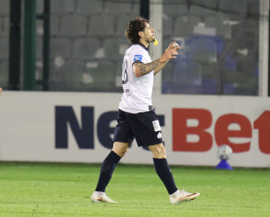 Τρομερό γκολ του Σαγάλ για το 1-1 της Κηφισιάς - Πανηγύρισε φουσκώνοντας μπαλόνι! (video)