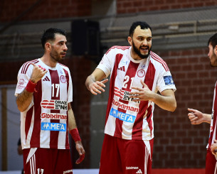 Ολυμπιακός - ΑΕΚ 34-30: Ερυθρόλευκη κυριαρχία στο ντέρμπι κορυφής της Handball Premier