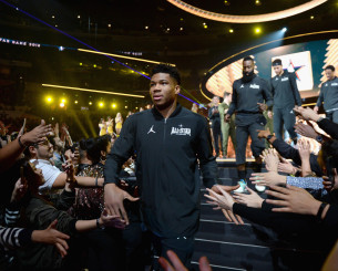 Οι πιο ακριβοπληρωμένοι του NBA: Το ρεκόρ του Κάρι και ο Αντετοκούνμπο που ξεπέρασε τον ΛεΜπρόν