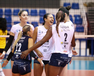 Volley League Γυναικών: Η Θήρα έκλεισε την αυλαία της 2ης αγωνιστικής - Αήττητες 5 ομάδες