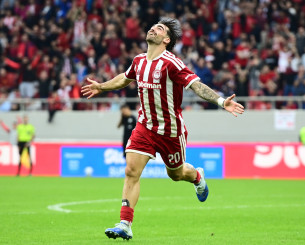Χατ τρικ του απίθανου Ζότα Σίλβα για το 3-0 του Ολυμπιακού (video)