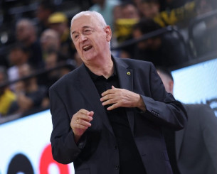 Σάκοτα: «Υποχρεωμένοι να σκεφτούμε ότι θα κερδίσουμε, να παίξουμε όσο καλύτερα γίνεται»