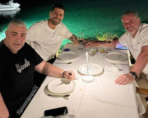 Άγγελος Ποστέκογλου, Παναγιώτης Κονέ και Γιάννης Παπαδόπουλος σε κοινή έξοδο