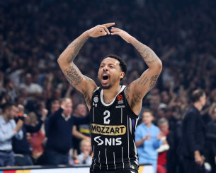 Μένει στη Σερβία με στόχο την κατάκτηση της Euroleague ο Τζόουνς