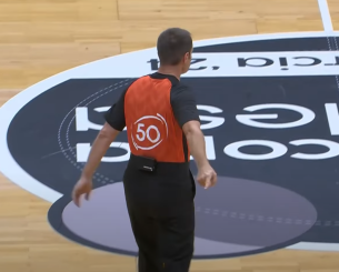 Αυτός είναι ο λόγος που στην εμφάνιση των διαιτητών της ACB υπάρχει αριθμός