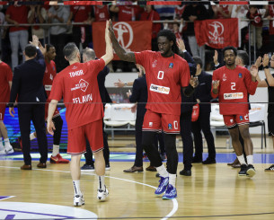 Η σύλληψη του Μότλεϊ «παγώνει» τις συζητήσεις του για ανανέωση με την Χάποελ
