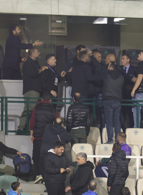 Το βίντεο της μεγάλης έντασης ανάμεσα με Καρυπίδη και Πρίτσα, οι οποίοι κλήθηκαν σε απολογία