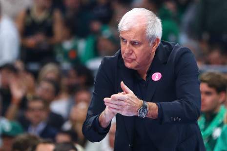 Ομπράντοβιτς: «Θέλω να είναι χαρούμενοι οι παίκτες μου, παράδειγμα για όλους ο Χέιζ-Ντέιβις»