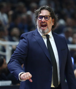 Τρινκιέρι: «Η φανέλα στο τέλος πρέπει να είναι γεμάτη ιδρώτα και... αίμα»