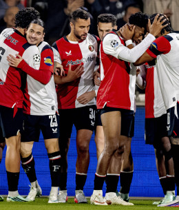 Σκόραρε ο Δουβίκας αλλά η Κόμο δεν «γλίτωσε» από τη Φέγενορντ