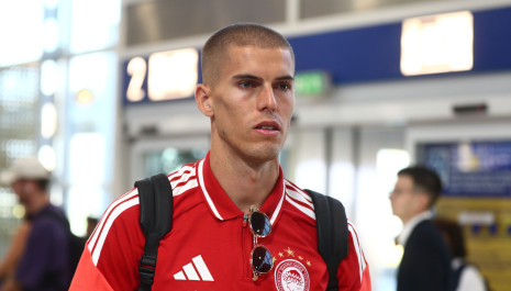 Παίκτης του Ολυμπιακού κι επίσημα ο Πόποβιτς