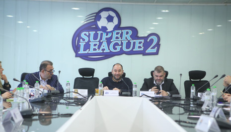 Οριστικά χωρίς Playoffs και Playouts η Super League 2 - Άνοδος για δύο ομάδες, υποβιβασμός για τέσσερις
