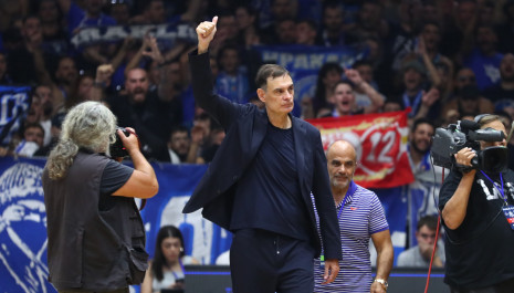 Η αντίδραση Μπαρτζώκα στα υβριστικά συνθήματα από οπαδούς του Ηρακλή - Δείτε το video του Athletiko