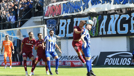 Η ΑΕΛ πήρε πολύτιμη ισοπαλία (2-2) στο ντέρμπι με τη Νίκη Βόλου και διεύρυνε το αήττητο σερί