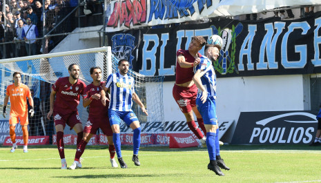 Η ΑΕΛ πήρε πολύτιμη ισοπαλία (2-2) στο ντέρμπι με τη Νίκη Βόλου και διεύρυνε το αήττητο σερί