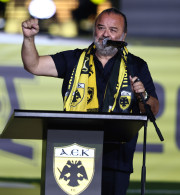 Ηλιόπουλος για τις μεταγραφές της ΑΕΚ: «Πρώτα γίνονται και μετά τις μαθαίνετε, έρχονται σαν ρουκέτες!» (video)