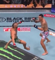 Φιάσκο η επιστροφή McGregor με τον Holloway: Τον πρόδωσε το σώμα του σε 70 δευτερόλεπτα  (video)