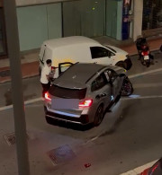 Δεν έπαιξε ούτε λεπτό, αλλά μέθυσε για τη νίκη και εμβόλισε ΙΧ - Έφυγε τρέχοντας για να γλιτώσει το αλκοτέστ