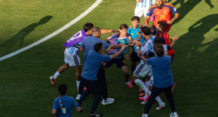 Η FIFA τιμώρησε με βαρύτατες ποινές τους Παρέδες και Μολίνα για τα επεισόδια στον τελικό του Μουντιάλ 2026