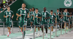 Η νέα προπονητική φανέλα του Παναθηναϊκού φέρνει μνήμες από... Glory Days