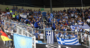 Ελληνικά τραγούδια στα ηχεία πριν το ματς της Εθνικής με τη Γερμανία - Δείτε το video του Athletiko