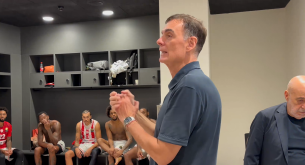 Τρελάθηκε με τους παίκτες του ο Μπαρτζώκας μετά την ανατροπή: «Εχετε @@@@ και προσωπικότητα» (video)