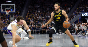Ο Κάρι «έστειλε» τον Ντόντσιτς στο παρκέ: Το ankle breaker που... ξεσήκωσε το Chase Center (video)