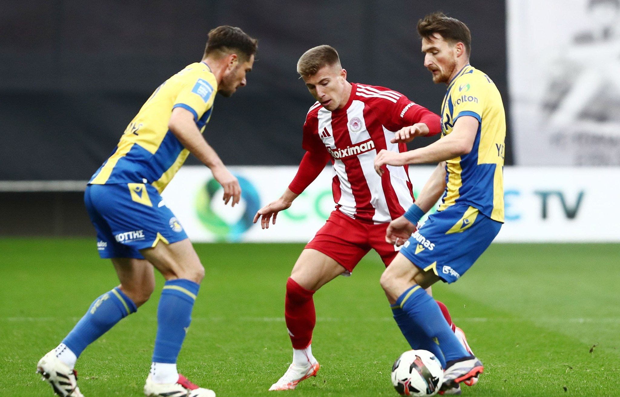 Ορίστηκε η πρώτη αγωνιστική της Super League - Οι μέρες και οι ώρες των αγώνων