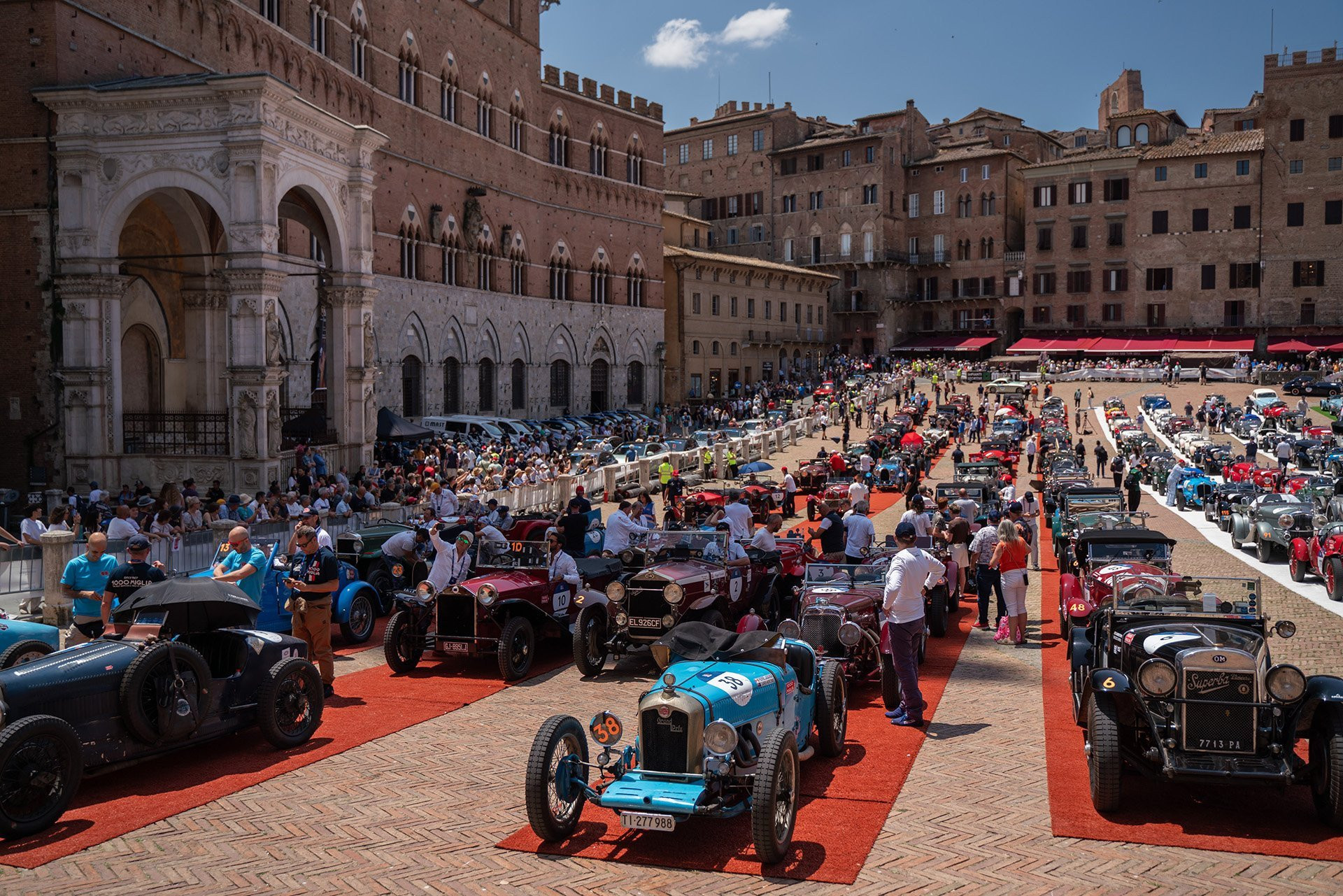 Εκκίνηση για το 1000 Miglia Experience Greece (video)
