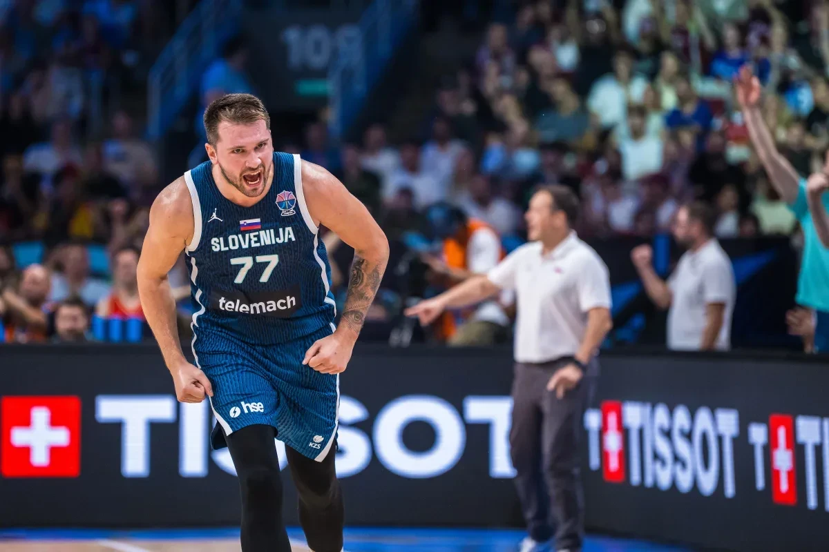 Ο Ντόντσιτς είχε 22 πόντους, αλλά και τρία φάουλ στο πρώτο ημίχρονο με τη Γερμανία