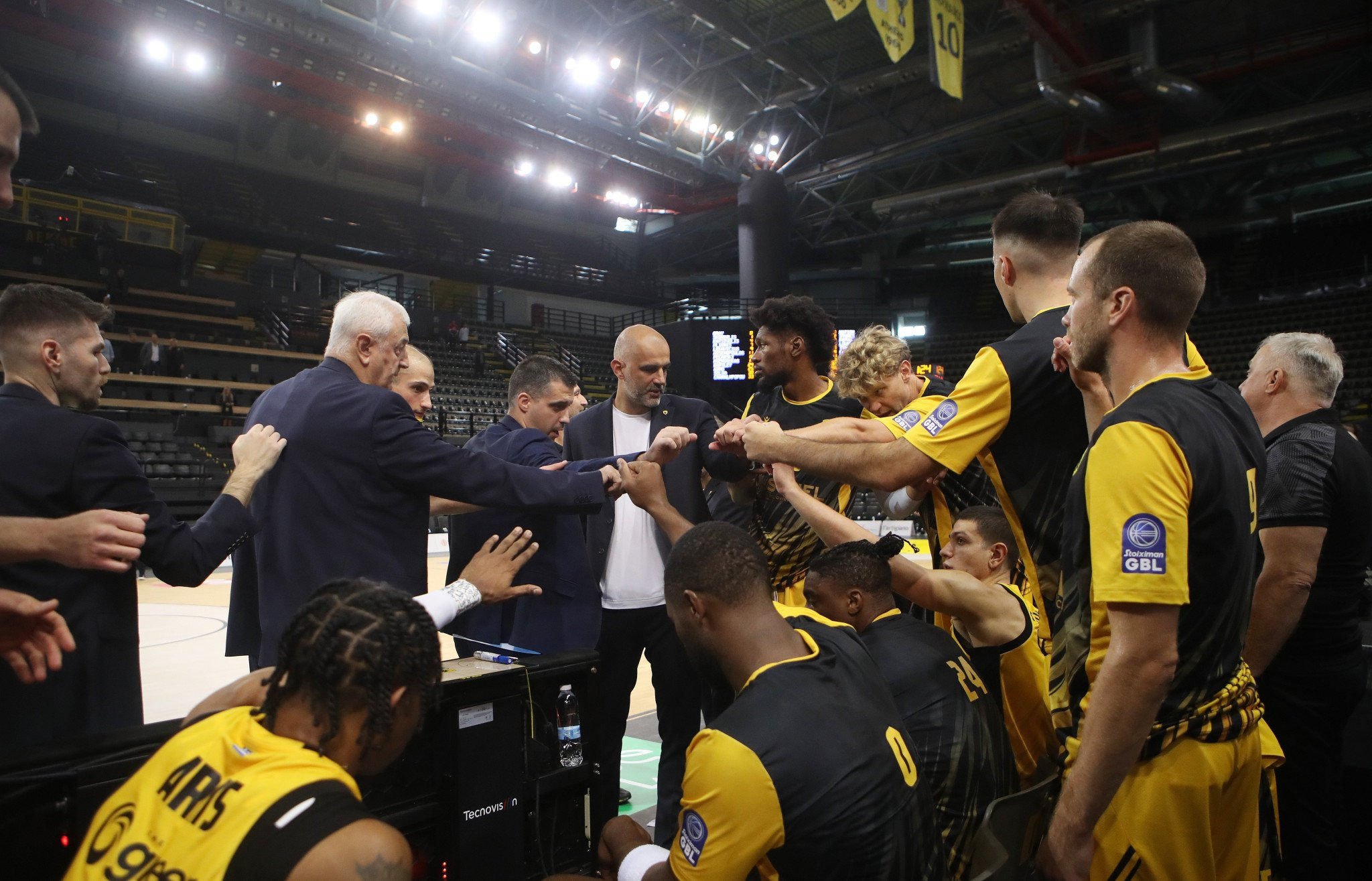 Με όλα τα όπλα κόντρα στη Σολνόκι η ΑΕΚ