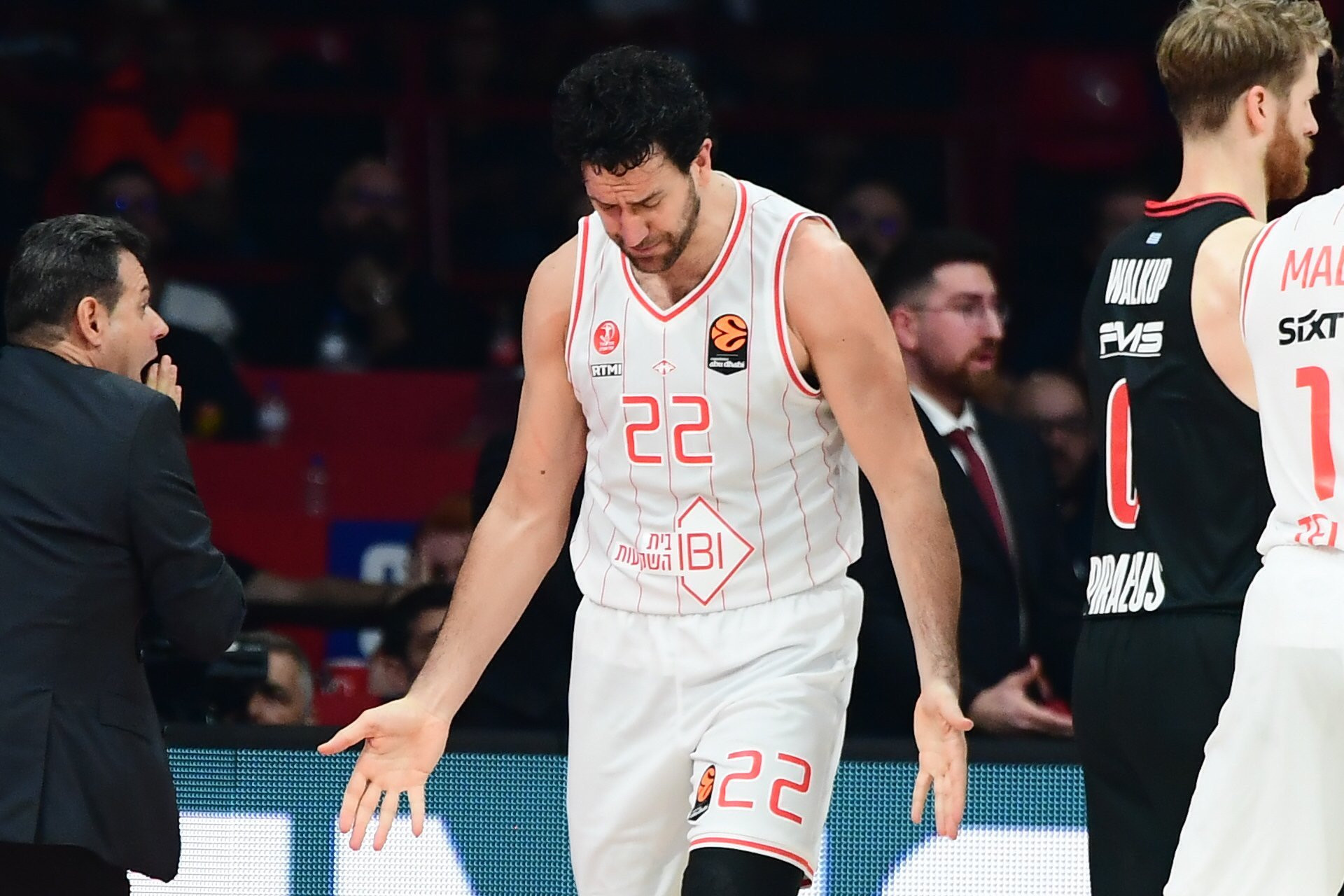 Πλήγμα στη Χάποελ με Μίτσιτς - Πόσο καιρό θα μείνει εκτός