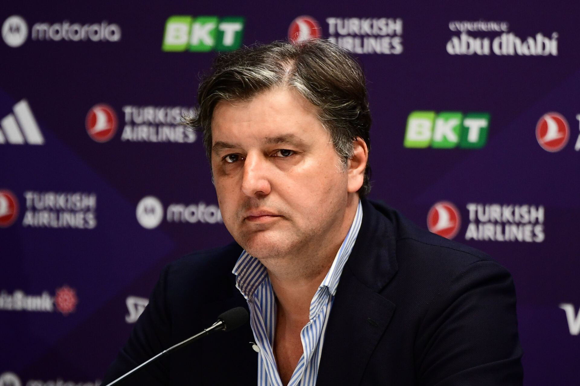 Το κόμμα του Ντέγιαν Μποντιρόγκα κέρδισε τις βουλευτικές εκλογές στη Σερβία