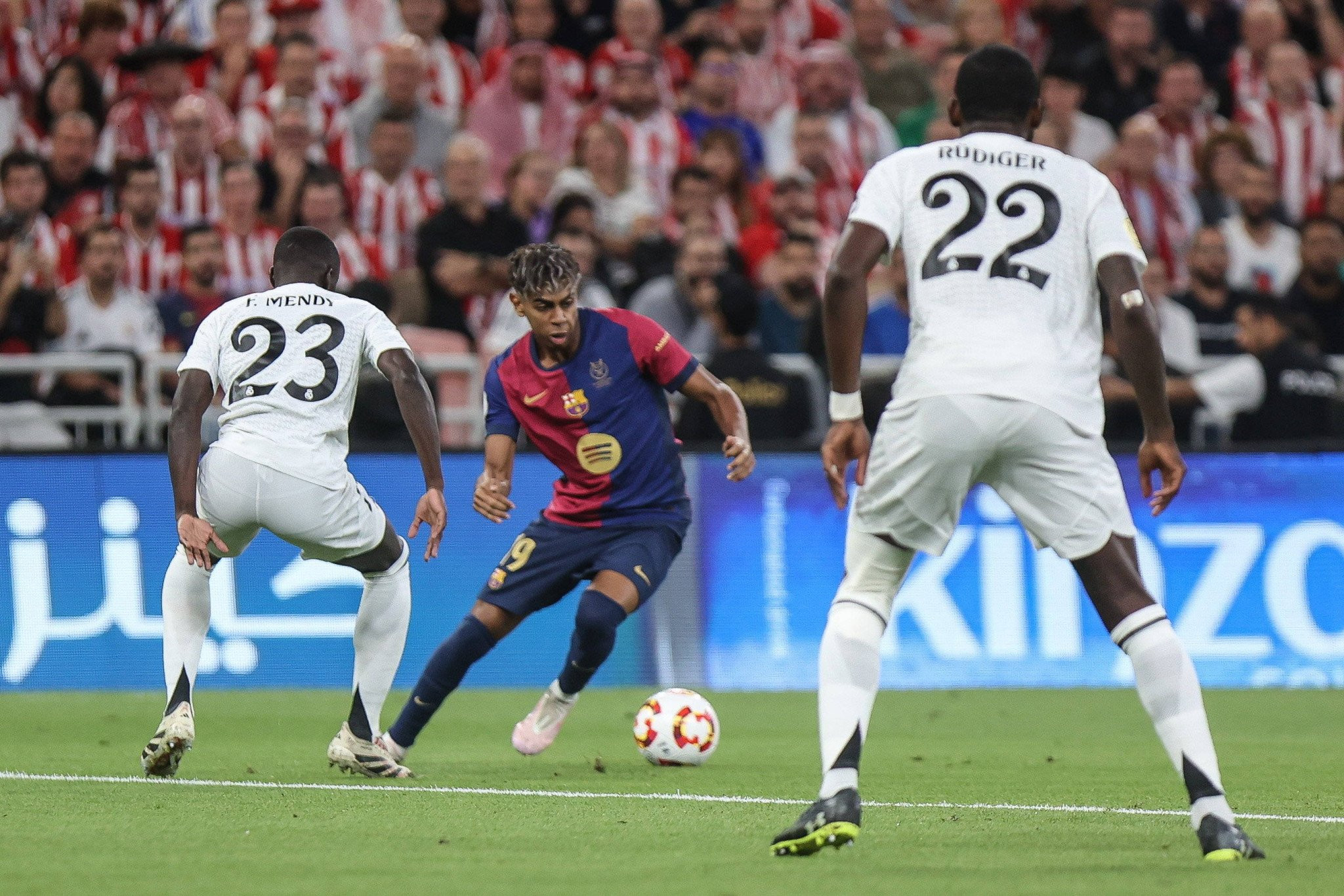 Η ώρα και το κανάλι του «clasico» της Ρεάλ Μαδρίτης με την Μπαρτσελόνα και όλη η ευρωπαϊκή δράση