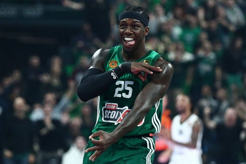 Το Top 10 της Euroleague: Ο Μπάλντγουιν καρφώνει στην κορυφή - Πλασάρισμα και για τον MVP Ναν (video)
