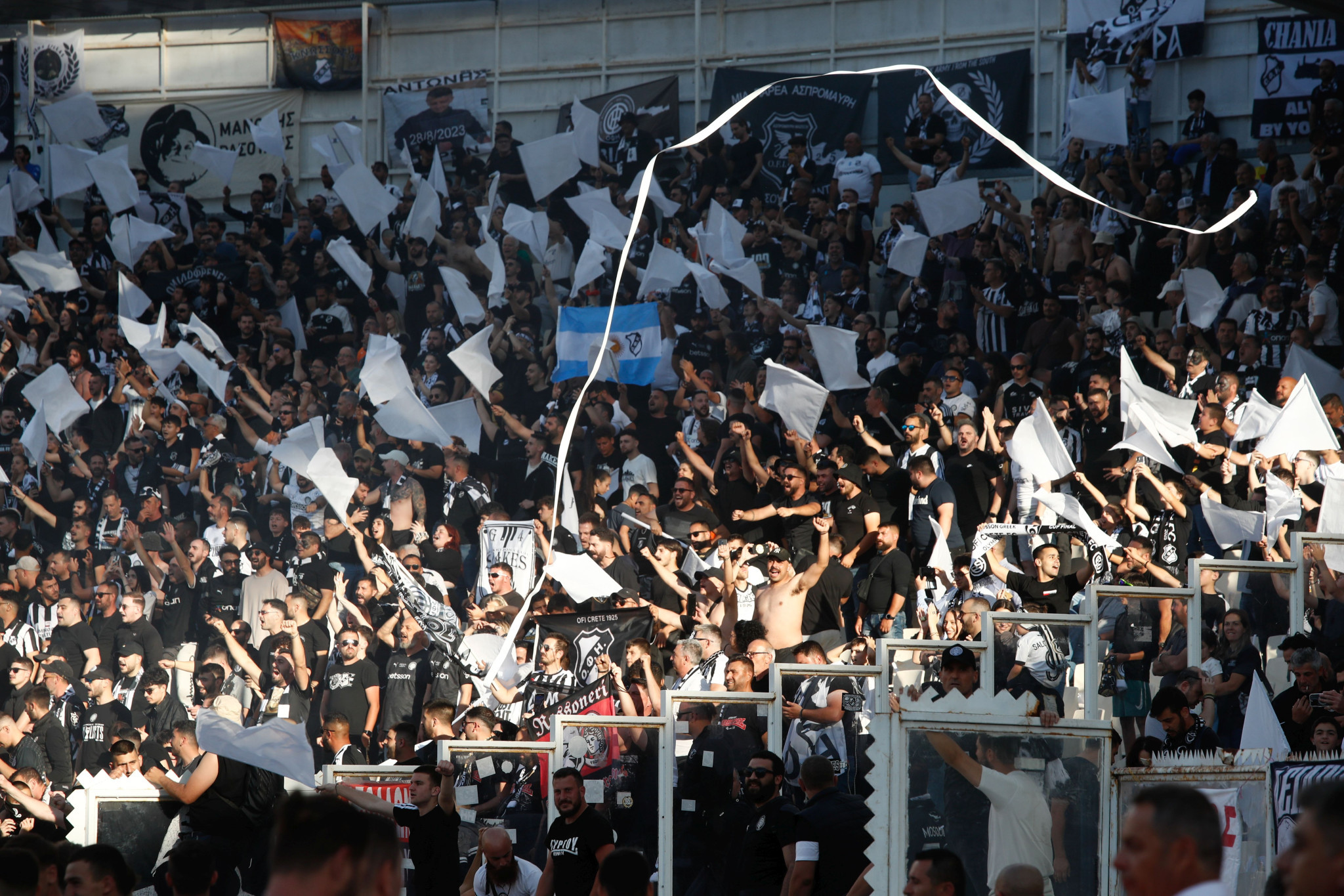 Ολοταχώς για sold out οι φίλοι του ΟΦΗ για το Super Cup - Περίπου 400 εισιτήρια έμειναν