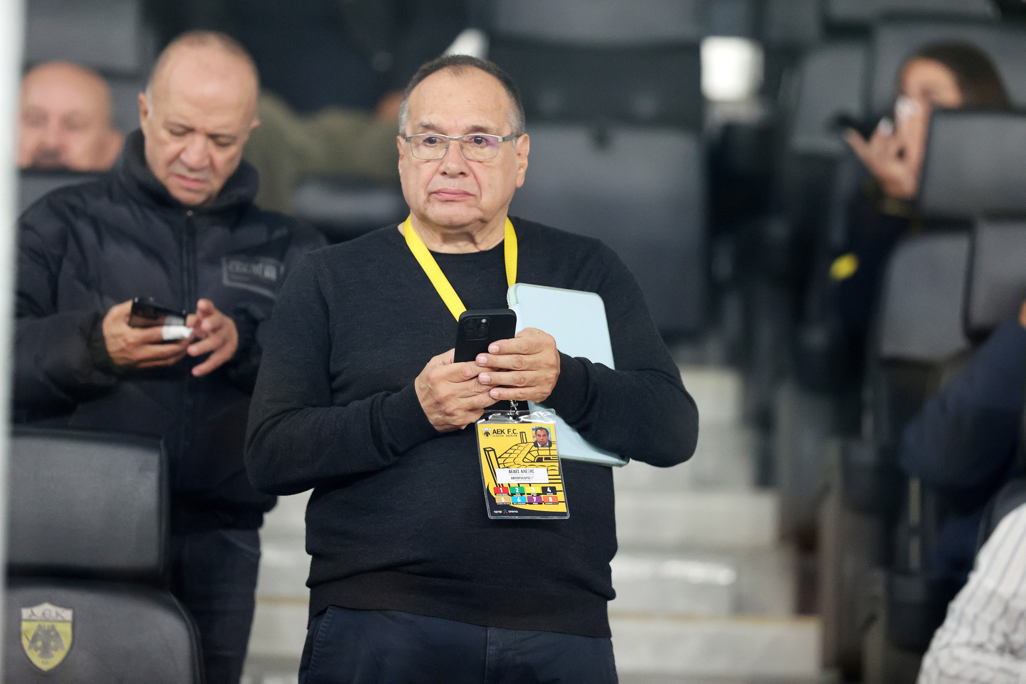 Νέα απάντηση Δέδε σε Καραπαπά: «Το κιτρινόμαυρο σε αγχώνει τελευταία…»
