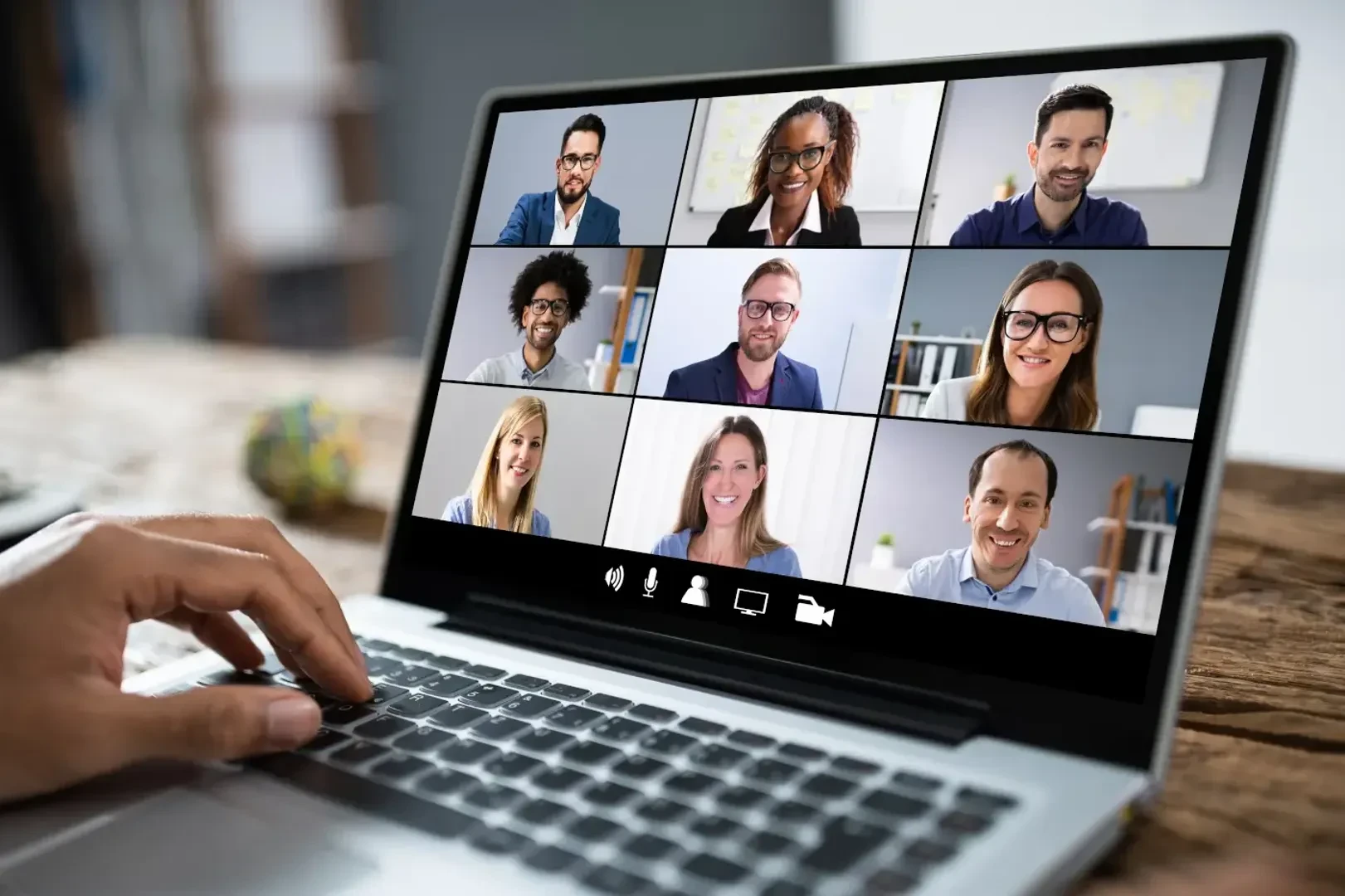 Internet για video calls: πώς να εξασφαλίσεις καθαρή εικόνα και ήχο χωρίς διακοπές
