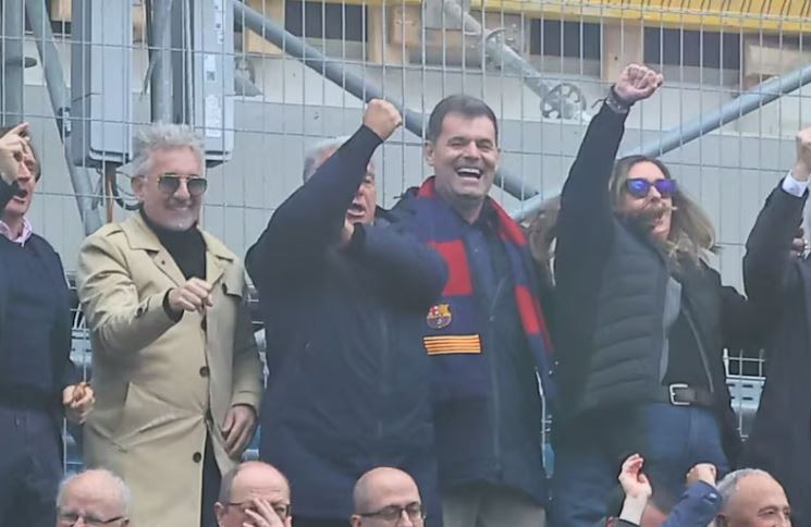 Λαπόρτα: «Δεν ήθελα η κίνησή μου να παρερμηνευτεί και να προσβάλει κάποιον»