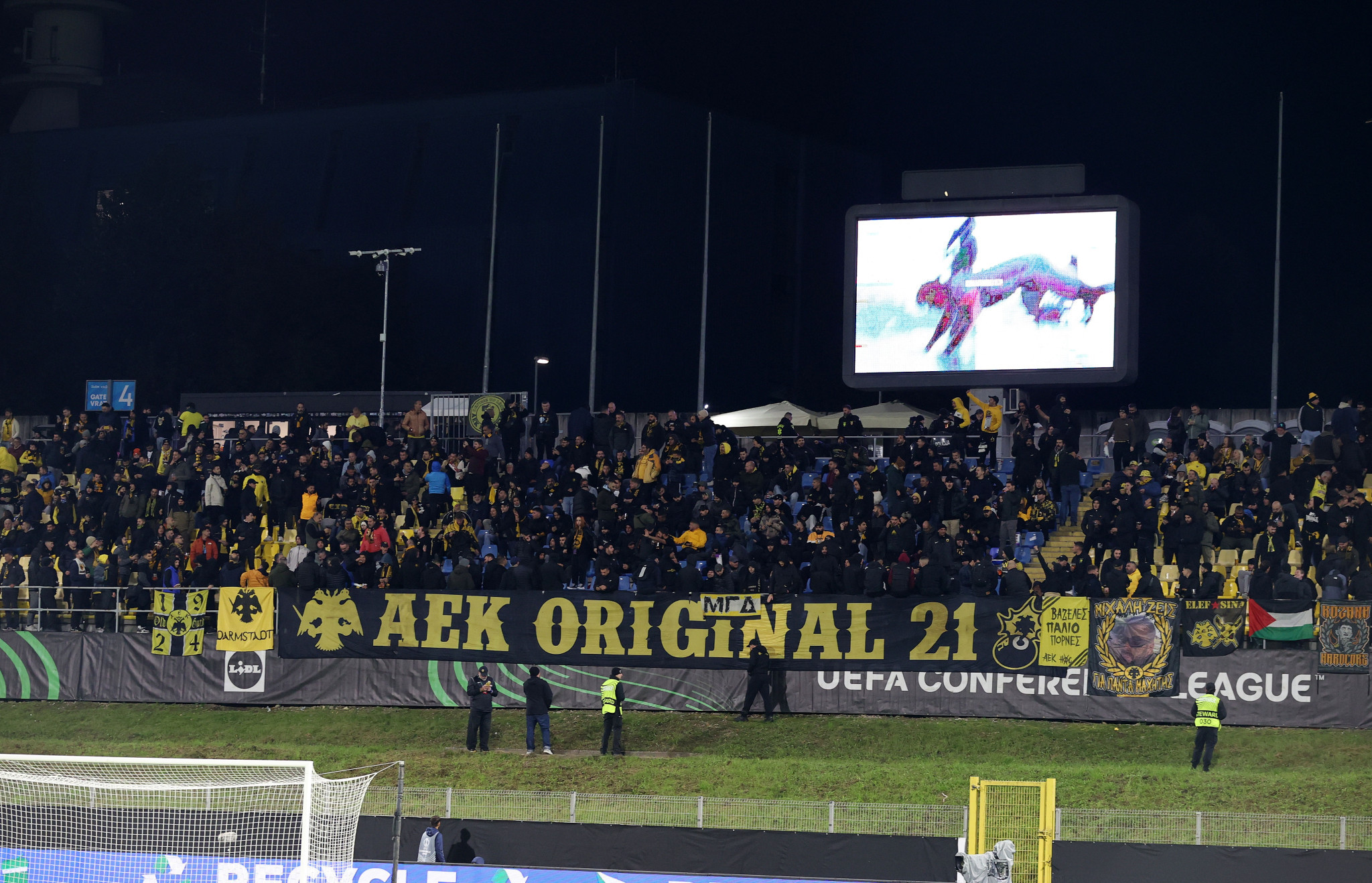 Ανοίγει κι άλλο πέταλο η Τσέλιε για τους οπαδούς της ΑΕΚ - Πόσοι υπολογίζονται