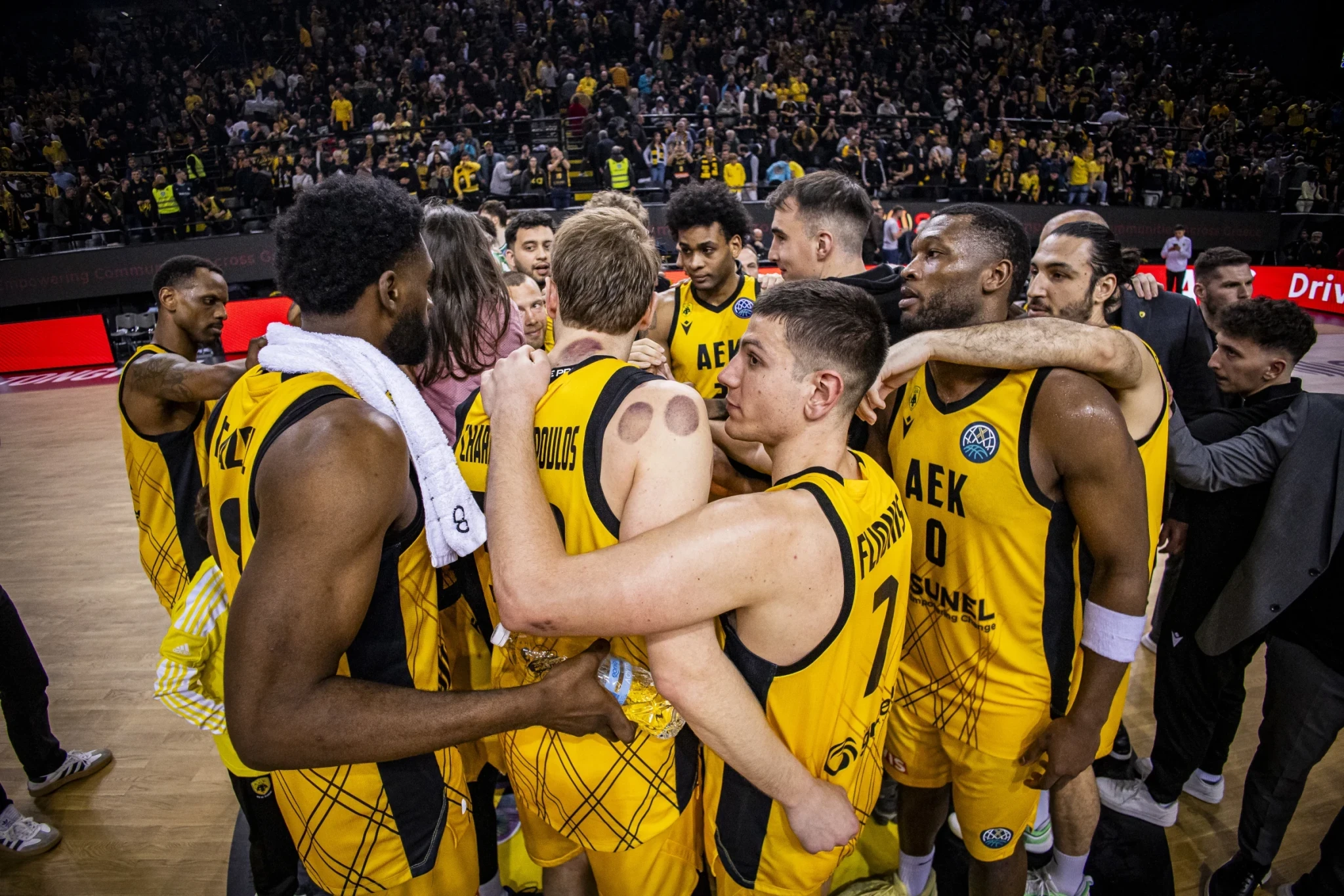 «EuroLeague by night»: Θανάσης Ασπρούλιας και Χρήστος Τσάλτας μεταφέρουν το ρεπορτάζ της ΑΕΚ από την Μπανταλόνα