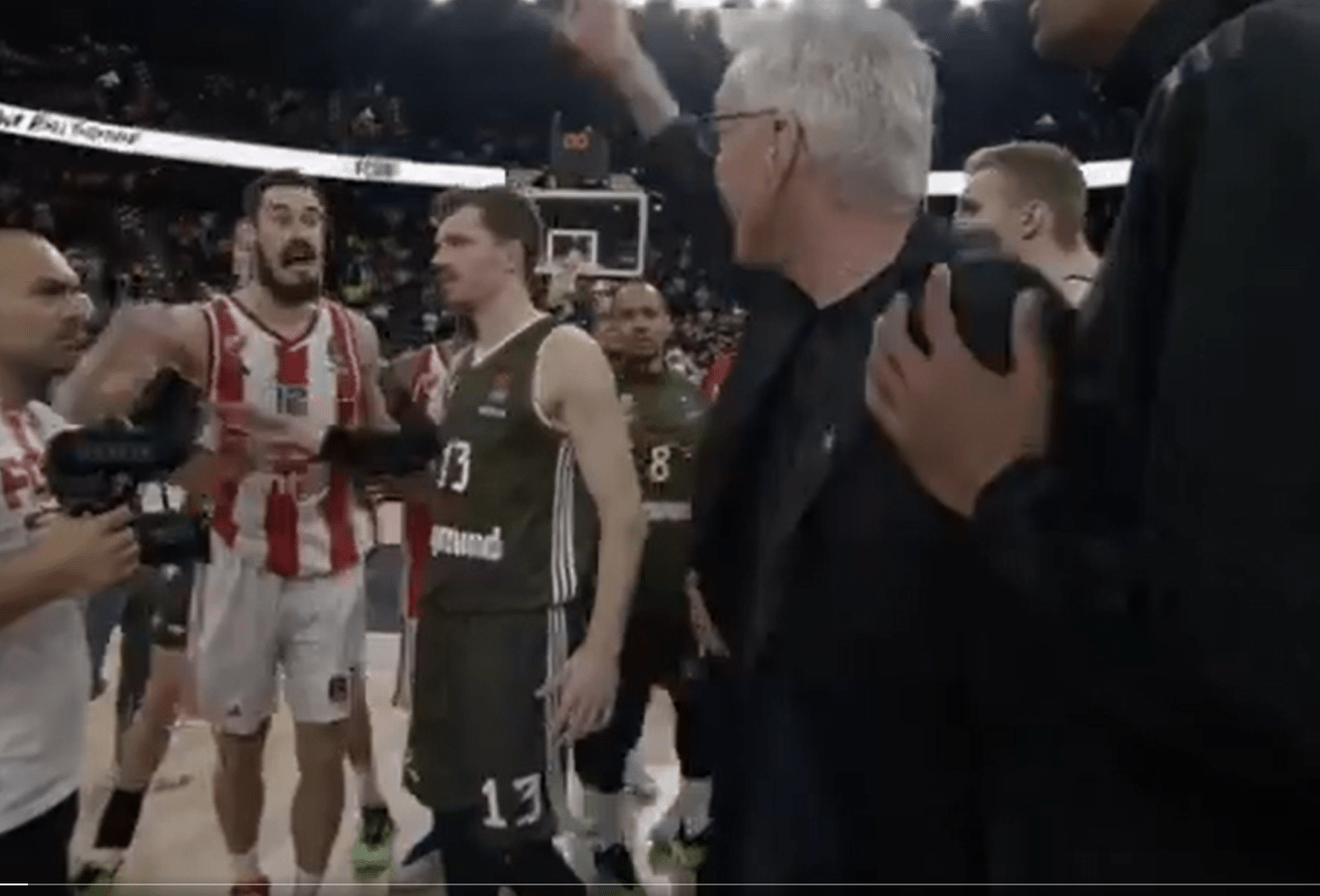 Ένταση ανάμεσα σε Χέρμπερτ και Κάλινιτς μετά το τέλος του Μπάγερν - Ερυθρός Αστέρας (video)