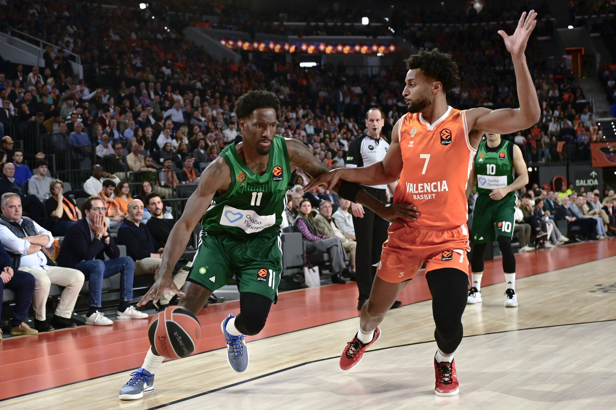«EuroLeague by Night»: Όλο το ρεπορτάζ ενόψει του Game 3 ανάμεσα σε Παναθηναϊκό και Βαλένθια (video)