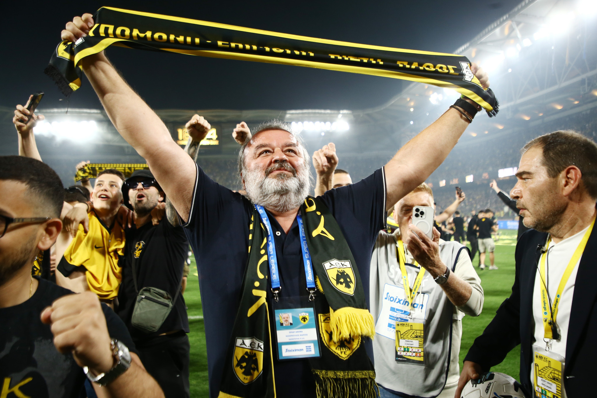 Mozzart Sport: «Δεν σας πιστεύαμε, τώρα σας λατρεύουμε - Η ΑΕΚ ζει εποχή αποθέωσης με Νίκολιτς και Ηλιόπουλο»